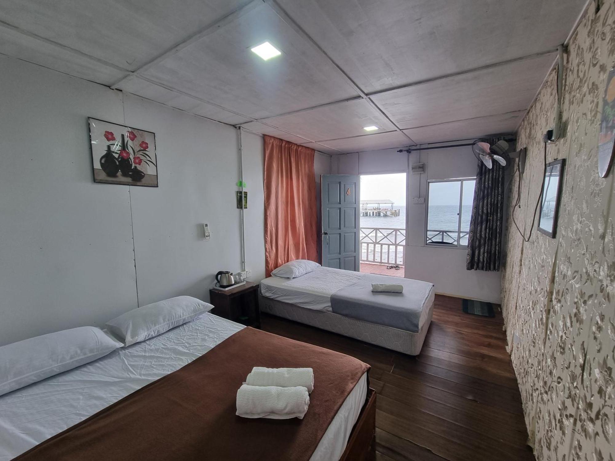 Mukut Seaview Ξενοδοχείο Kampong Mukut Δωμάτιο φωτογραφία